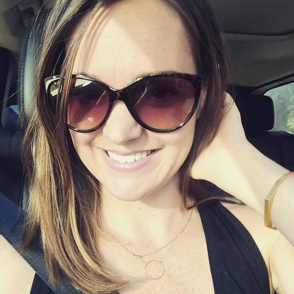 Meet your Posher, Suzanne - Picture 1 of 1